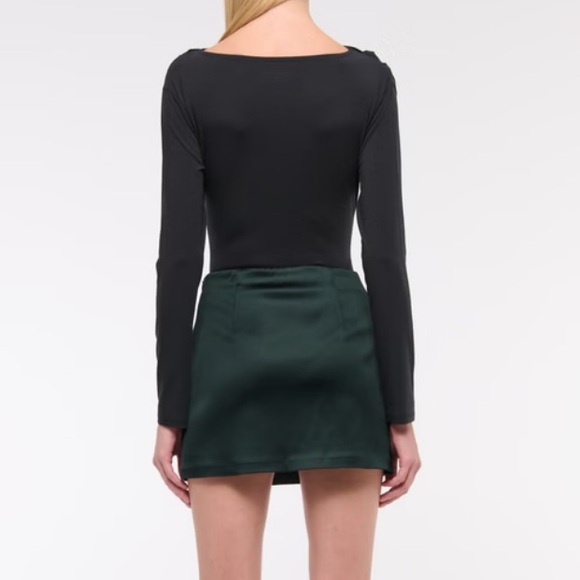 Abercrombie Satin Sculpt Mini Skirt in Dark Green - Picture 8 of 11